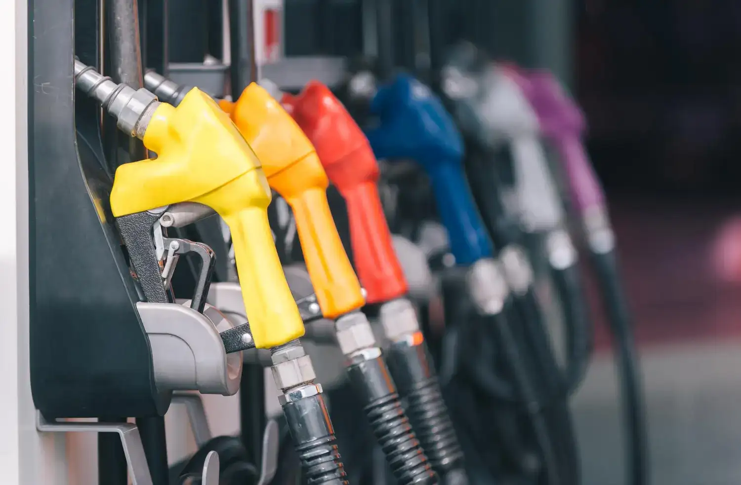 Budget 2026: Carbon Tax Increase to Lift Fuel Prices in 2026 as Energy Credits Come to an End